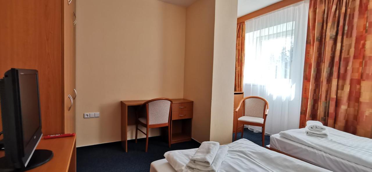Hotel Svratka Εξωτερικό φωτογραφία