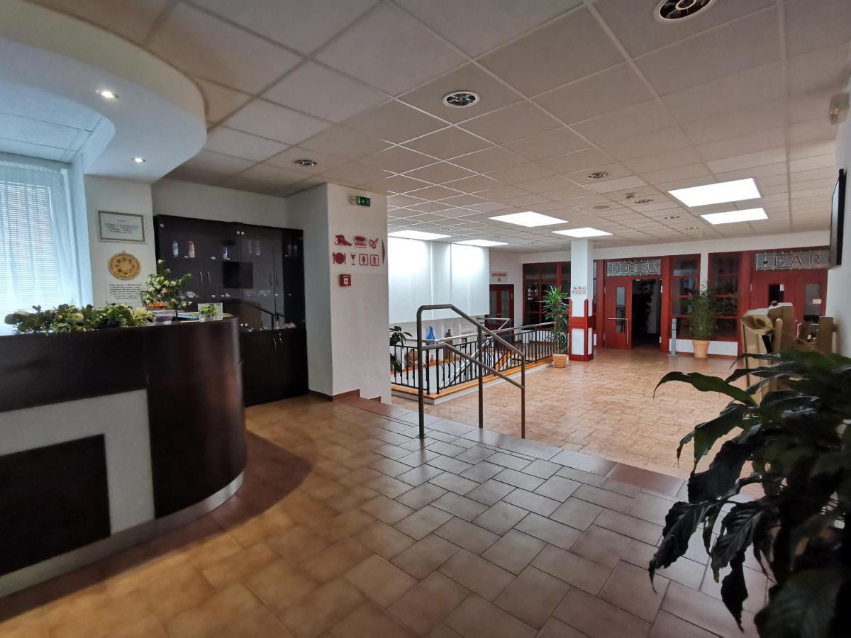 Hotel Svratka Εξωτερικό φωτογραφία